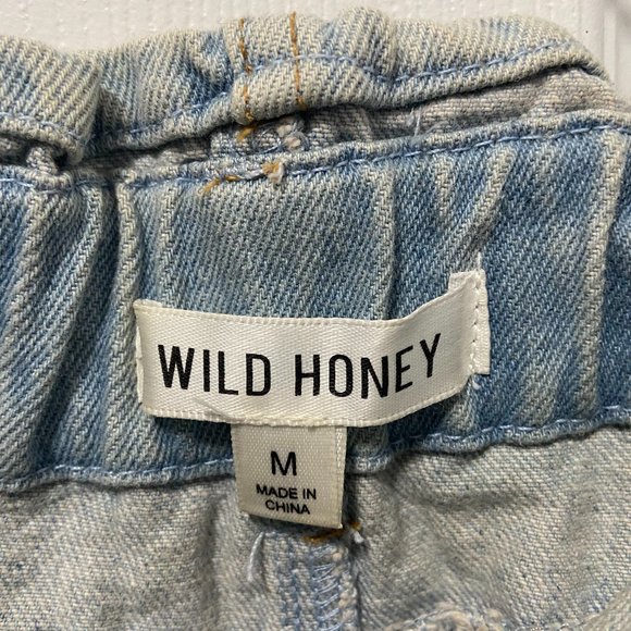 High-Waisted Denim Shorts - Picture 3 of 3